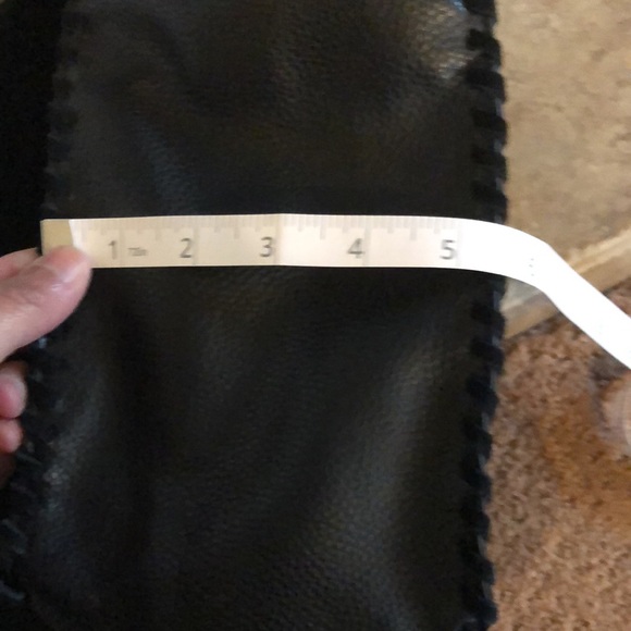 Avon, black, leather and suede tote bag. - Picture 9 of 10